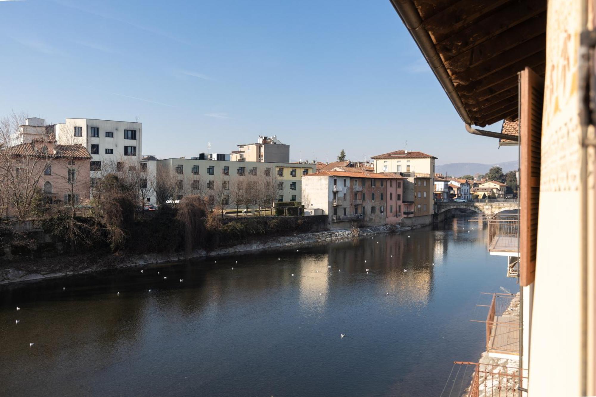 6 Minuti Airport Orio Al Serio, Vista Fiume E Wifi セリアーテ エクステリア 写真